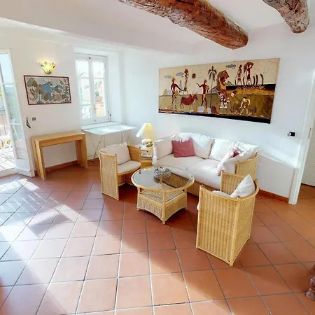 5vv - Grand 2p Dans La Vieille Avec Terrasse Vue