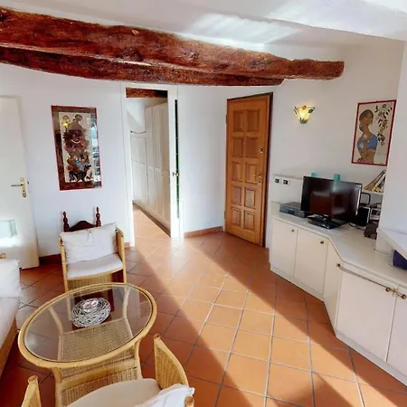Appartement 5vv - Grand 2p Dans La Vieille Avec Terrasse Vue